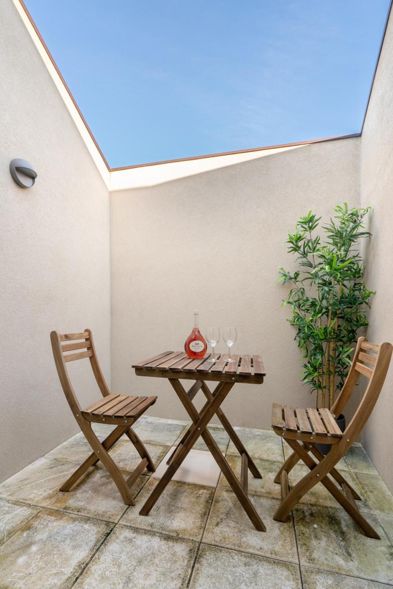 Host Wise - Central Private Flats - Terrace Porto Ngoại thất bức ảnh
